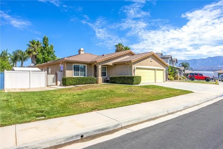 1169 Gainsborough, Beaumont, California 92223