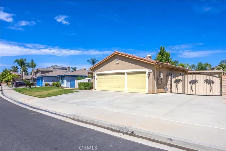 1169 Gainsborough, Beaumont, California 92223