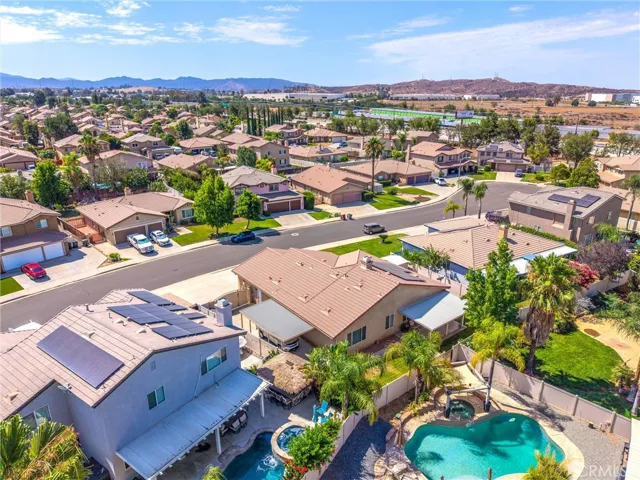 1169 Gainsborough, Beaumont, California 92223