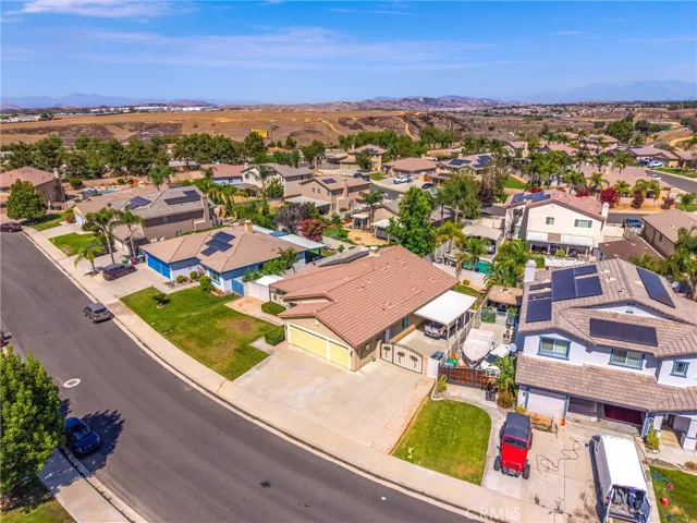 1169 Gainsborough, Beaumont, California 92223