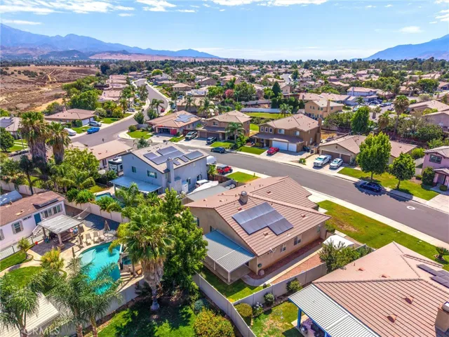 1169 Gainsborough, Beaumont, California 92223