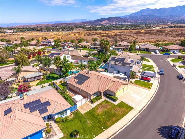 1169 Gainsborough, Beaumont, California 92223