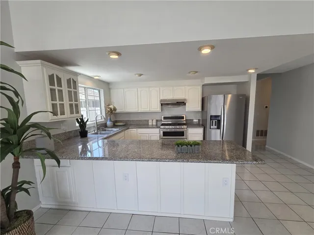 14232 Matisse, Irvine, California 92606