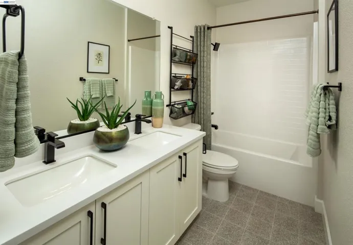 Bathroom 3