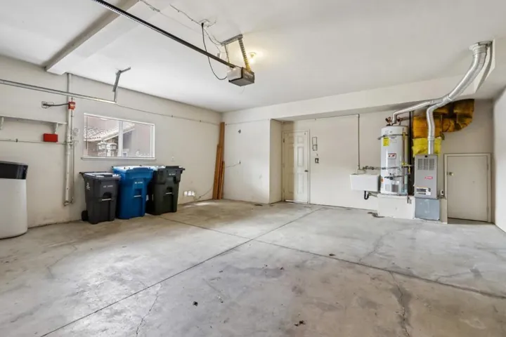 949 Nantucket Boulevard 9, Salinas, California 93906