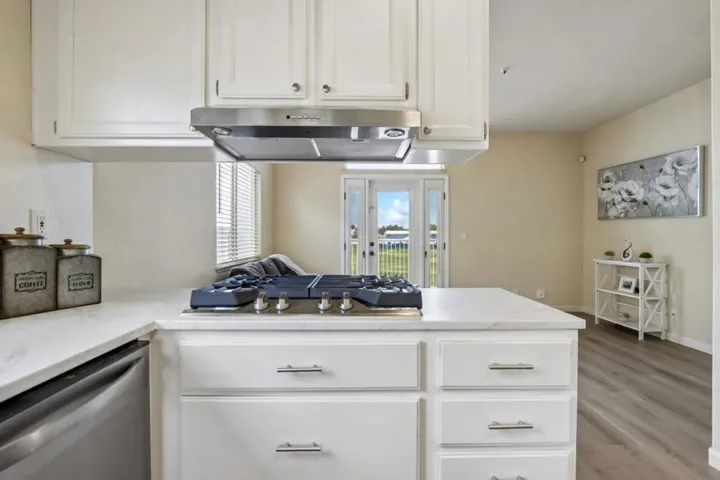 949 Nantucket Boulevard 9, Salinas, California 93906
