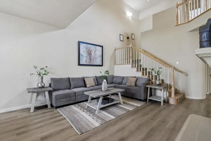 949 Nantucket Boulevard 9, Salinas, California 93906