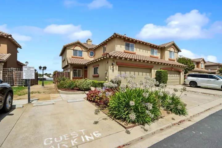 949 Nantucket Boulevard 9, Salinas, California 93906