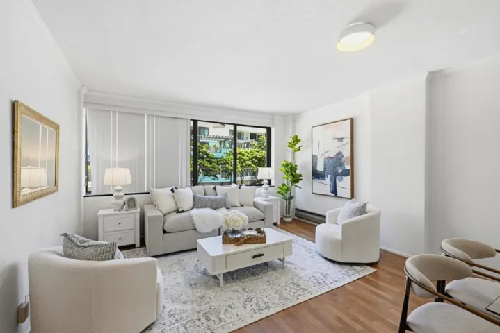300 3rd Street 305, San Francisco, California 94107
