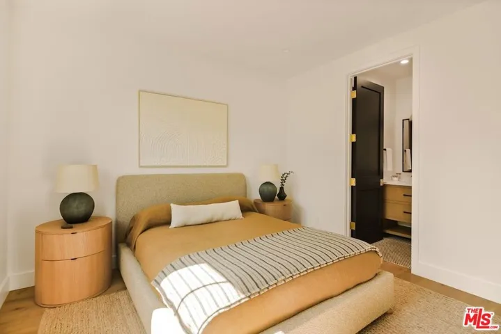 4261 Denny Avenue, Toluca Lake, California 91602