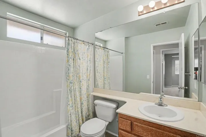 Full bathroom