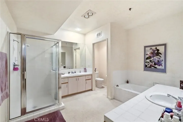 Spacious primary bath