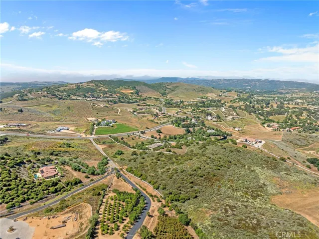 1 Avenida La Cresta, Murrieta, California 92563