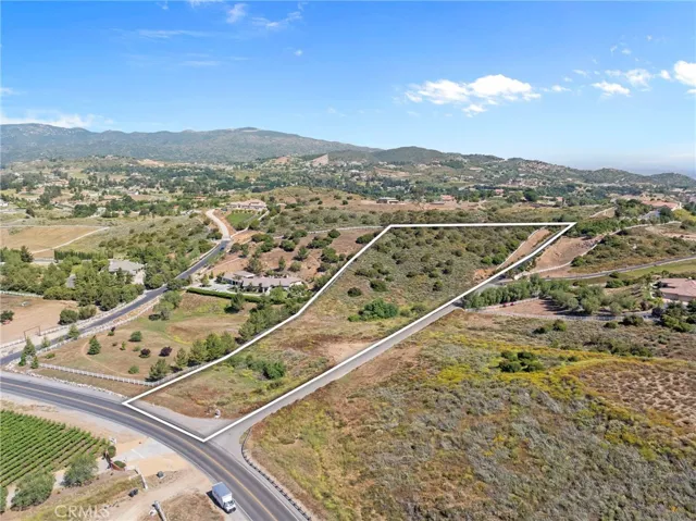 1 Avenida La Cresta, Murrieta, California 92563
