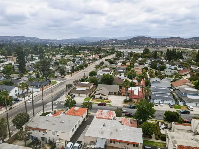 Home is second from corner off Collins.