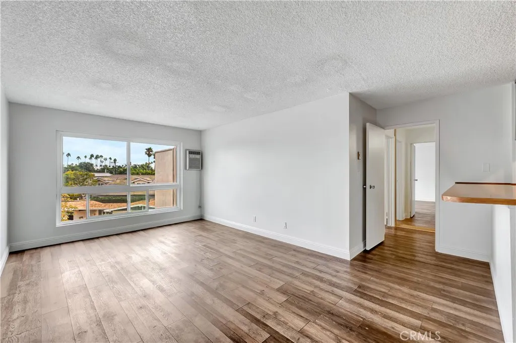5585 E Pacific Coast Hwy 342, Long Beach, California 90804 — photo 5