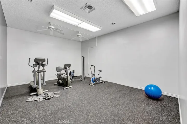 5585 E Pacific Coast Hwy 342, Long Beach, California 90804