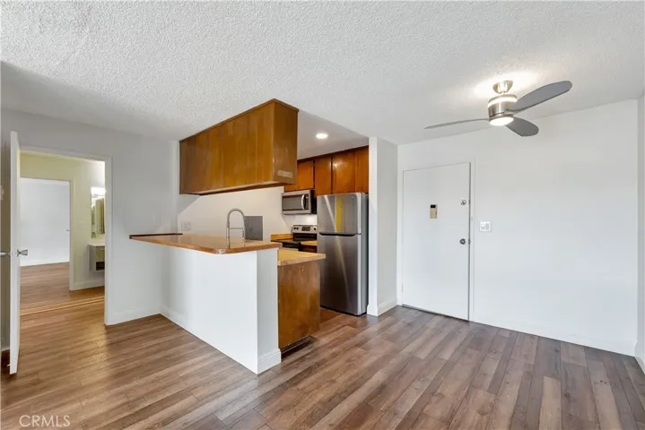 5585 E Pacific Coast Hwy 342, Long Beach, California 90804