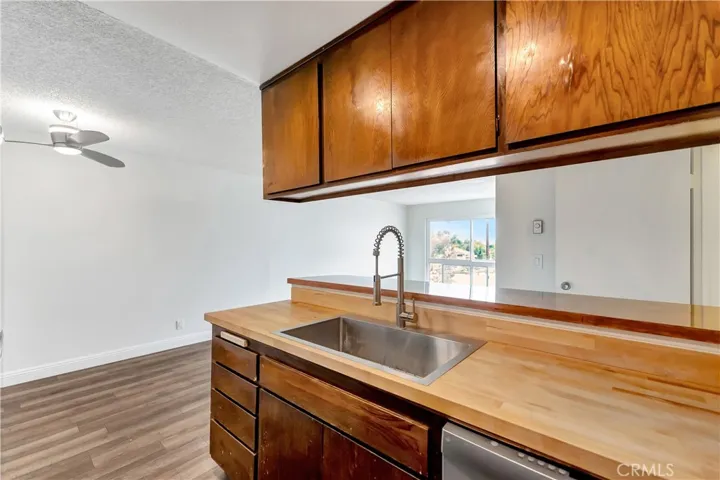 5585 E Pacific Coast Hwy 342, Long Beach, California 90804