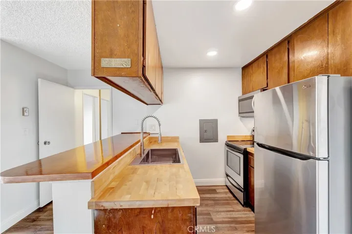 5585 E Pacific Coast Hwy 342, Long Beach, California 90804
