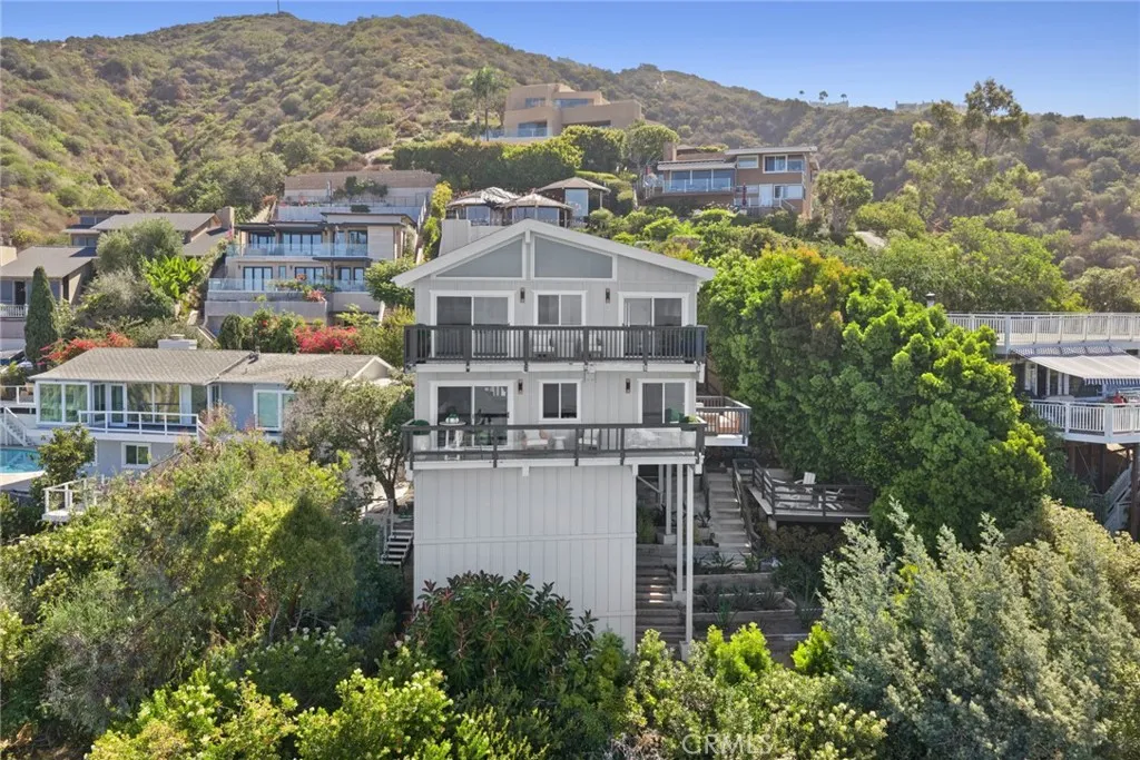 Below the home, additional space offers flexibility for storage, a workshop, or future possibilities, an opportunity to reimagine and add value.
