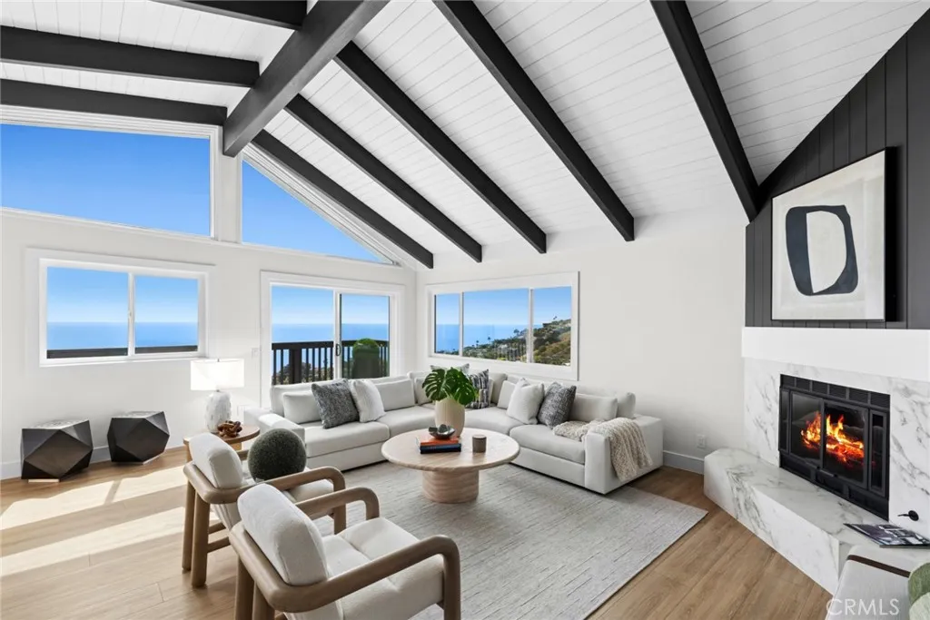 Magical is the only word for it. A front-row seat to vibrant sunsets behind Catalina Island, coastline views stretching up the coast and the twinkling lights of Laguna as night falls.