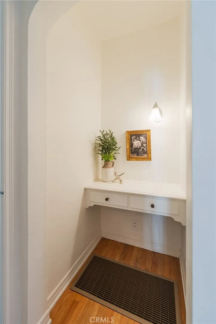 hallway nook