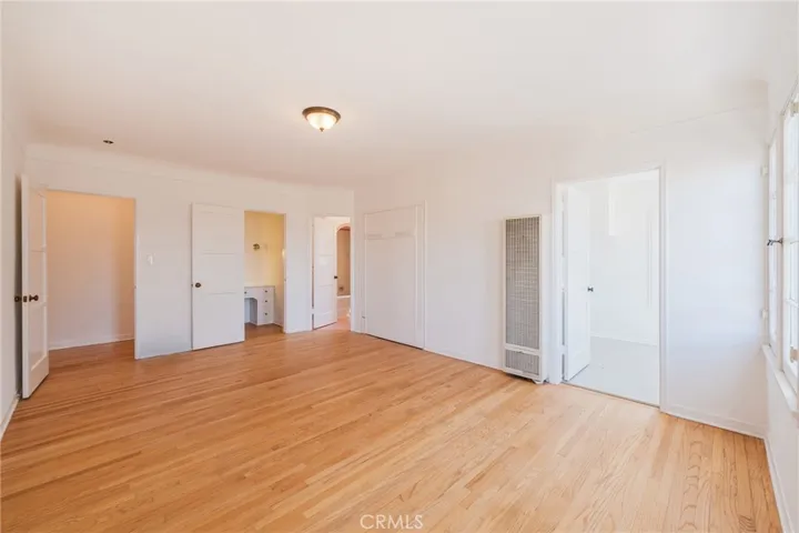 1964 Palmerston, Los Angeles, California 90027