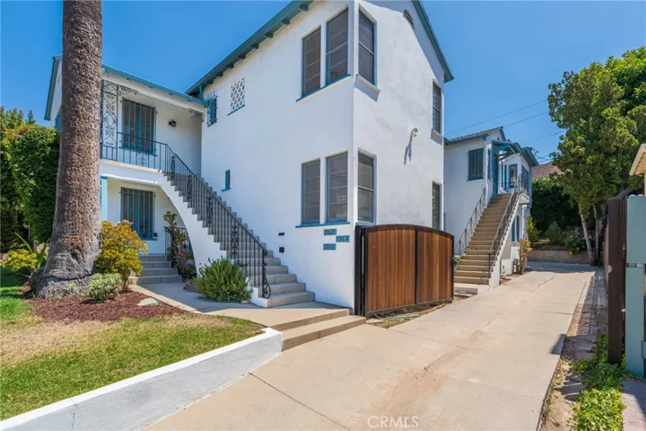 1964 Palmerston, Los Angeles, California 90027