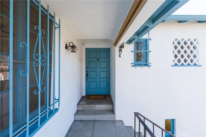 1964 Palmerston, Los Angeles, California 90027