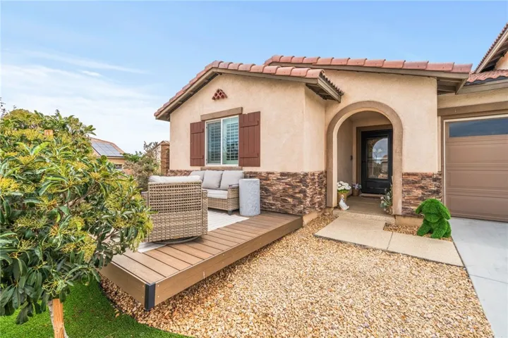 11981 Regent, Victorville, California 92392