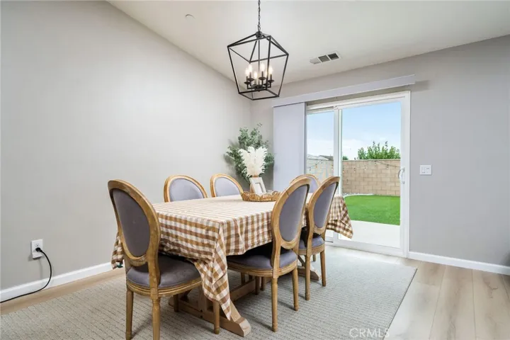 11981 Regent, Victorville, California 92392