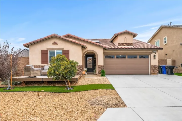 11981 Regent, Victorville, California 92392