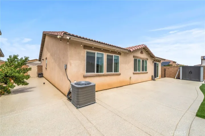 11981 Regent, Victorville, California 92392