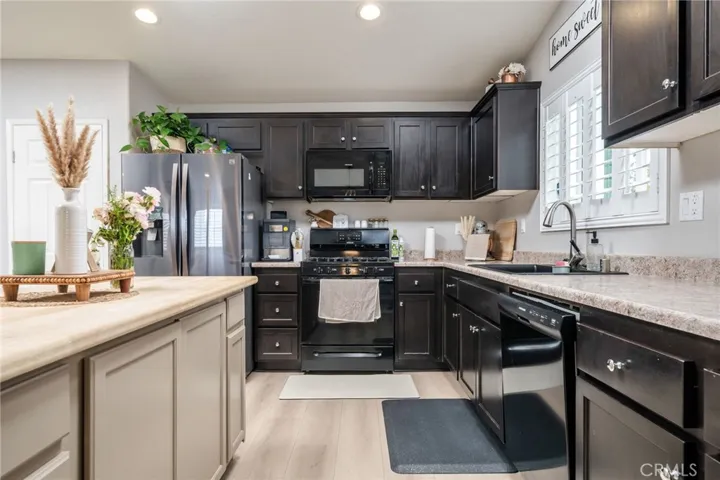 11981 Regent, Victorville, California 92392
