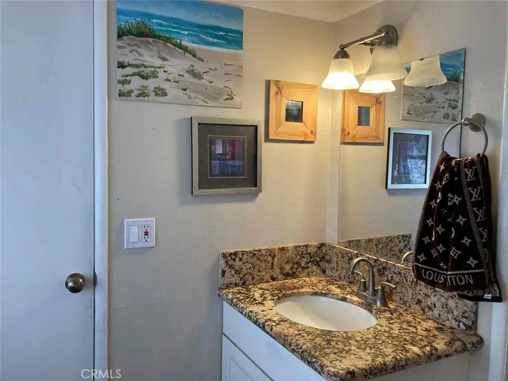 Bathroom sink