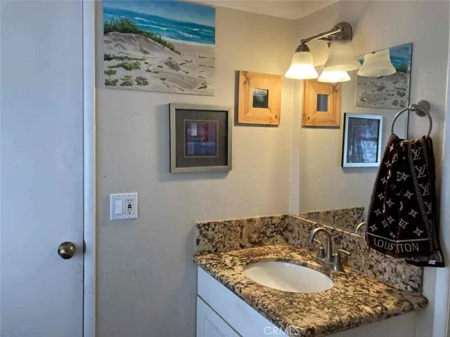 Bathroom sink