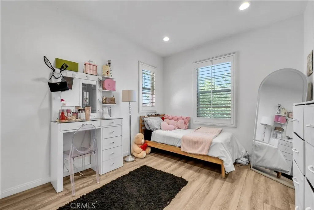 level 2 bedroom