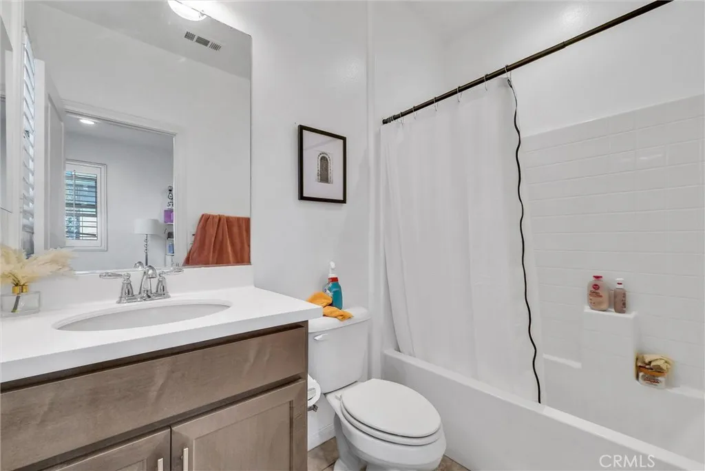 level 2 bathroom