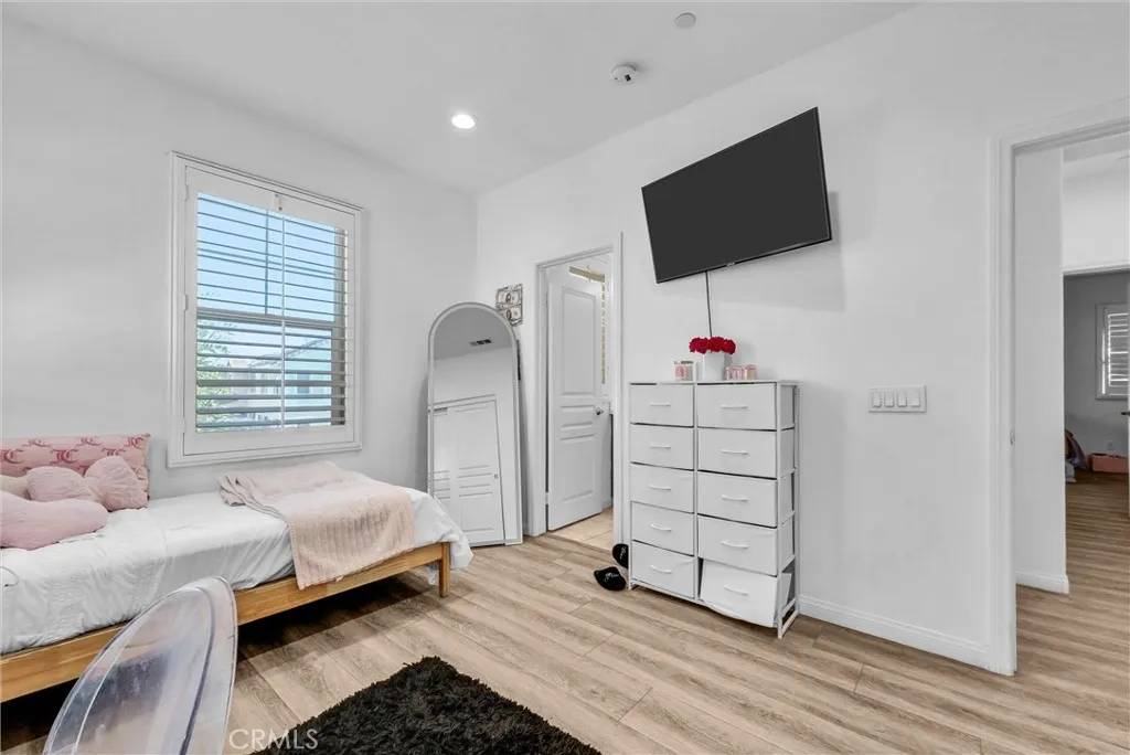 level 2 bedroom