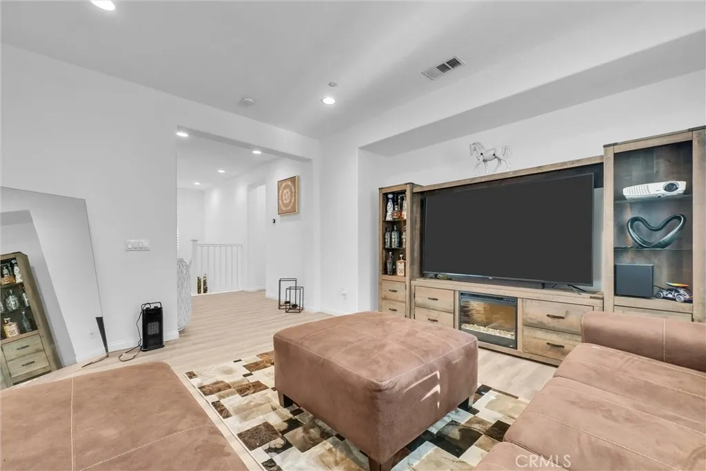 level 2 additional living area