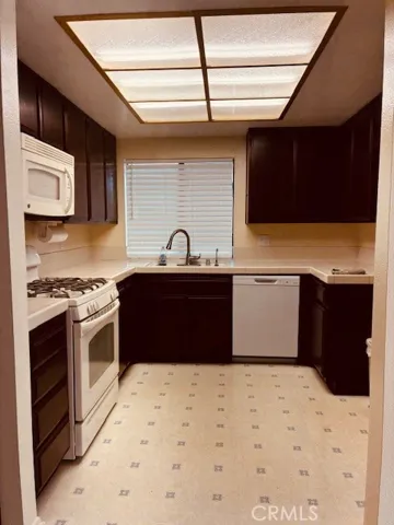8932 Amador C135, Huntington Beach, California 92646