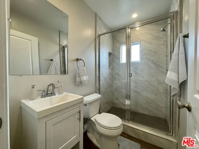 2012 S Holt Avenue, Los Angeles, California 90034