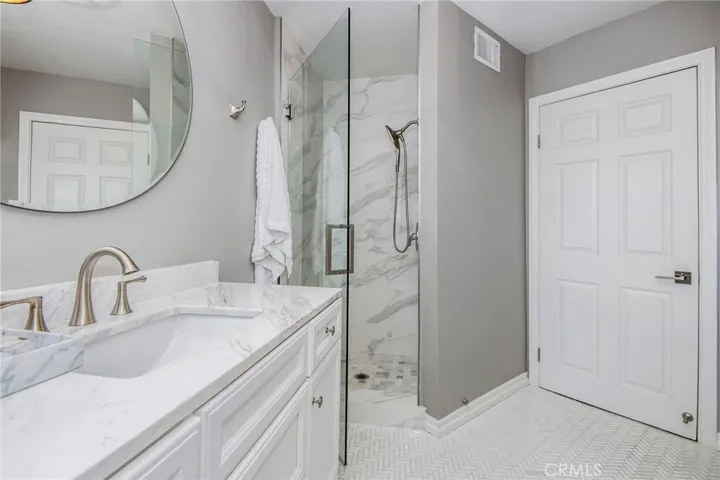 23200 Cass Avenue, Woodland Hills, California 91364