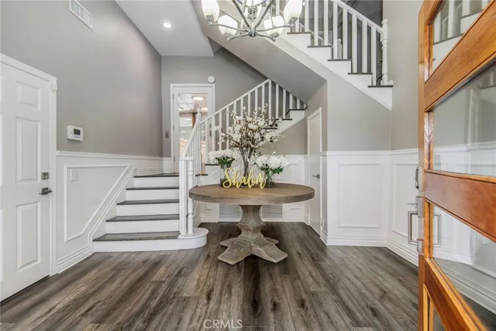 23200 Cass Avenue, Woodland Hills, California 91364
