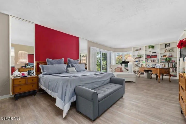 17701 Corinthian Drive, Encino, California 91316 — photo 5