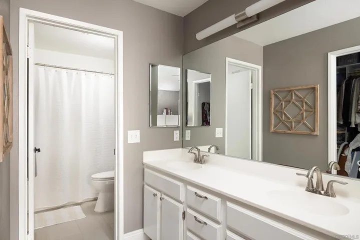 18656 Caminito Cantilena 279, San Diego, California 92127