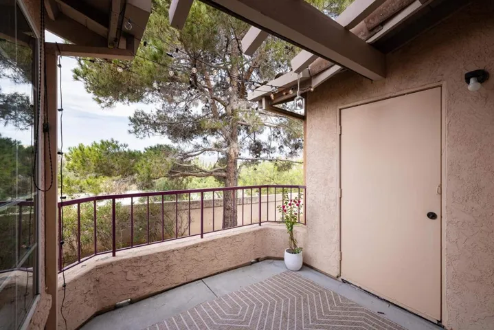 18656 Caminito Cantilena 279, San Diego, California 92127