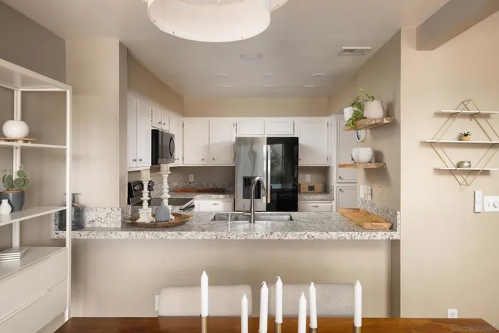 18656 Caminito Cantilena 279, San Diego, California 92127