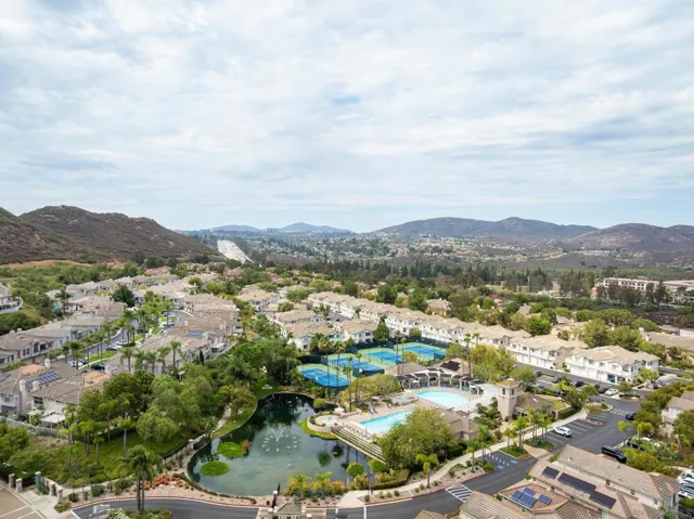 18656 Caminito Cantilena 279, San Diego, California 92127